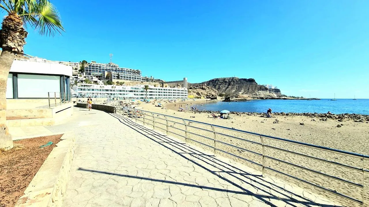 Oceanfront Deluxe-45M, 2 Big Pools,2Aircondition, 2Tv-65