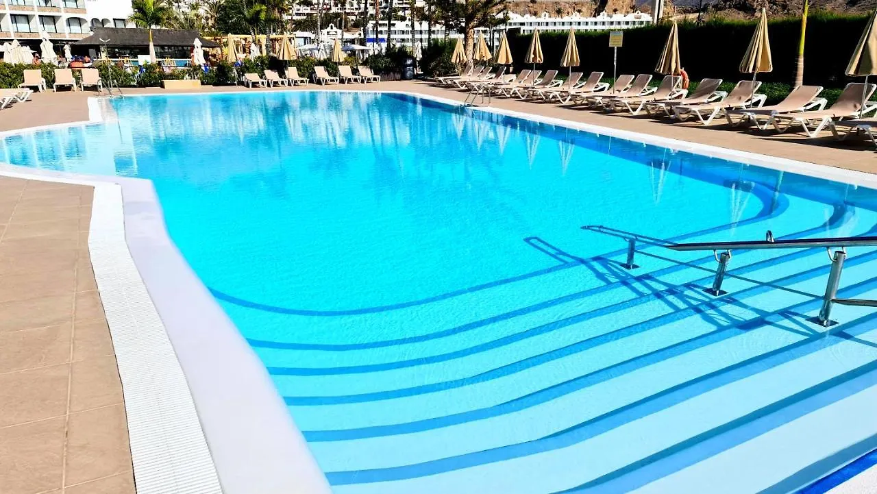 Oceanfront Deluxe-45M, 2 Big Pools,2Aircondition, 2Tv-65