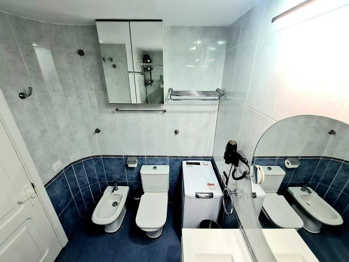 Oceanfront Deluxe-45M, 2 Big Pools,2Aircondition, 2Tv-65