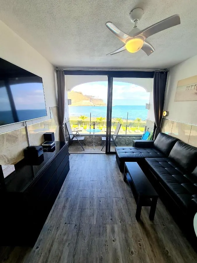 Apartment Oceanfront Deluxe-45M, 2 Big Pools,2Aircondition, 2Tv-65